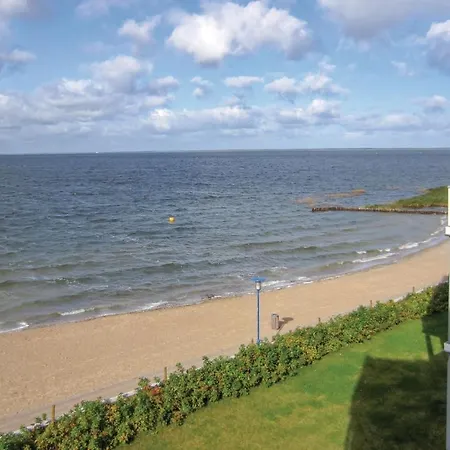3 Bedroom Nice Apartment In Rechlin Daire Rechlin