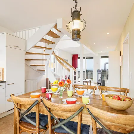 3 Bedroom Nice Apartment In Rechlin * Rechlin
