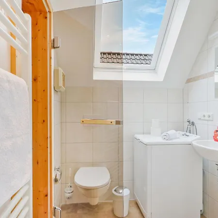 3 Bedroom Nice Apartment In Rechlin *
