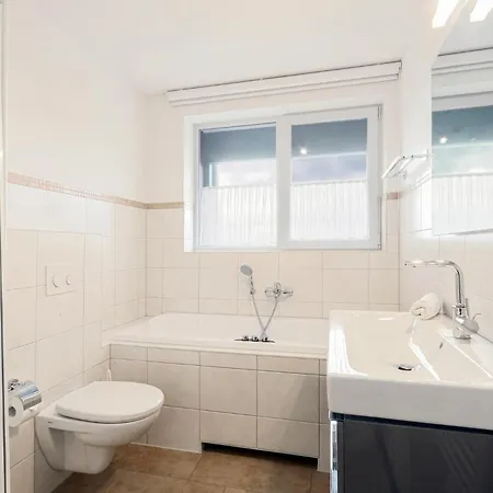 3 Bedroom Nice Apartment In Rechlin * Rechlin