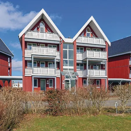 3 Bedroom Nice Apartment In Rechlin Daire *